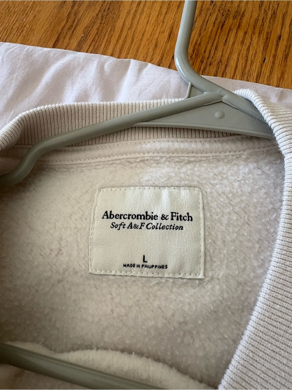 Abercrombie & Fitch Sunday Crew Horse Graphic Sweatshirt in large - Picture 5 of 5